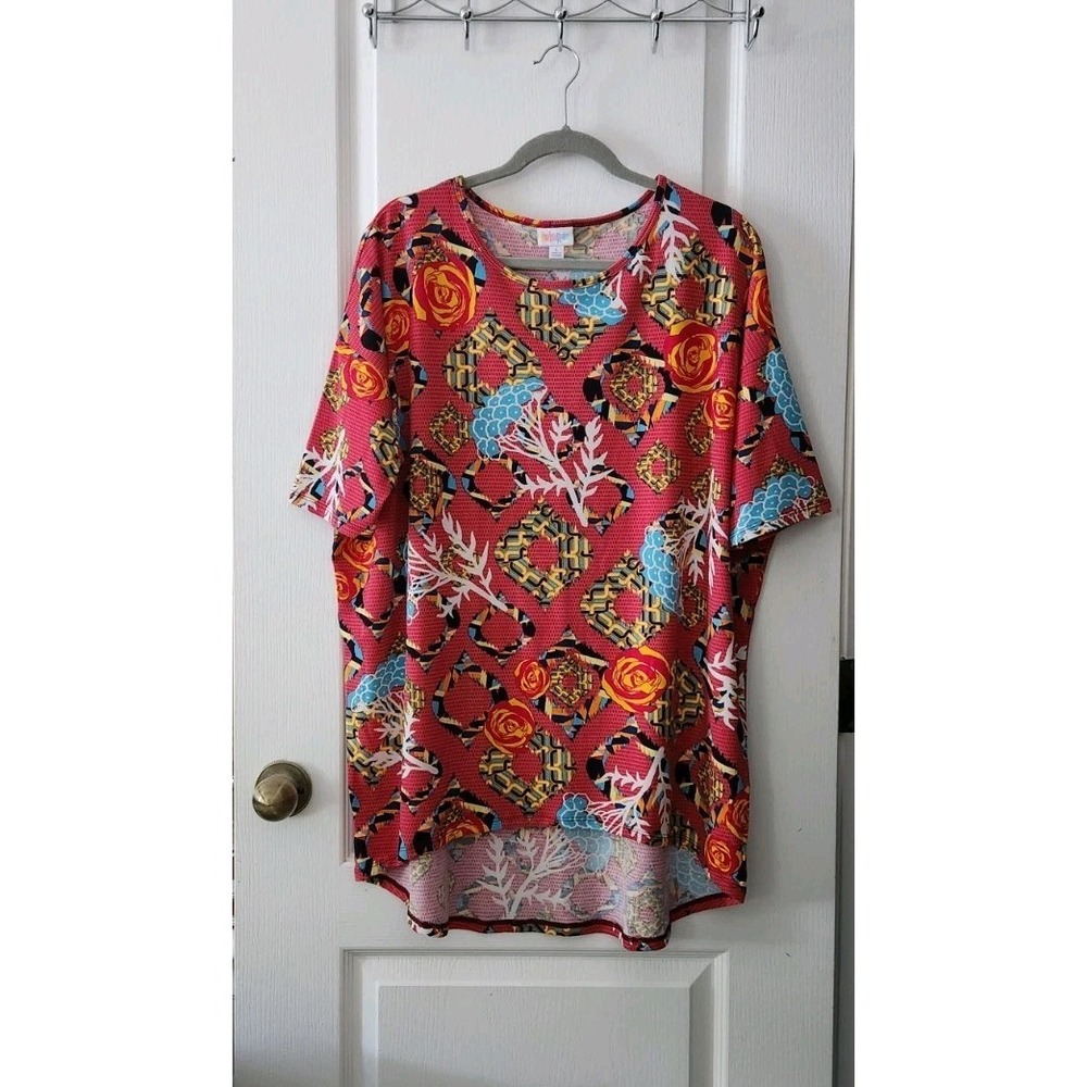 Lularoe Women's Irma Pink Floral Bohemian‎ Hi-Low Top Round Neck Short Sleeve L